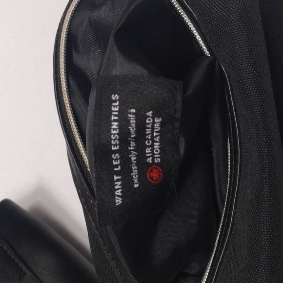 Want Les Essentiels Cosmetic Bag Exclusively for Air Canada Signature Lot of 3 - Picture 12 of 15